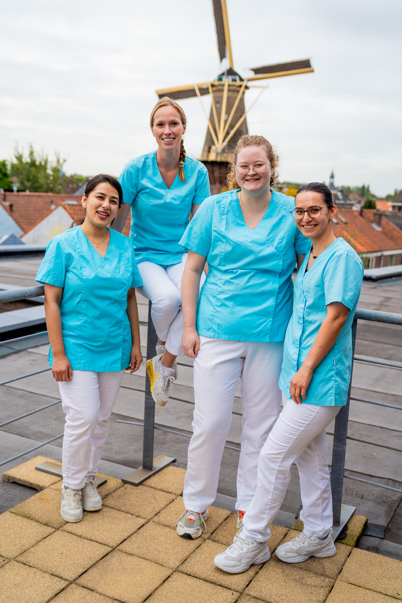 Het team van Tandartspraktijk Kampveld in Delft